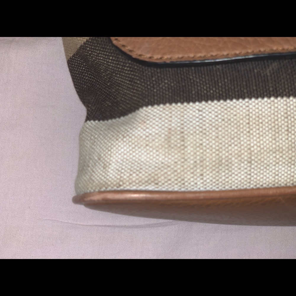 Burberry Brit Grainy Canvas Check Small Crossbody. - Picture 4 of 8